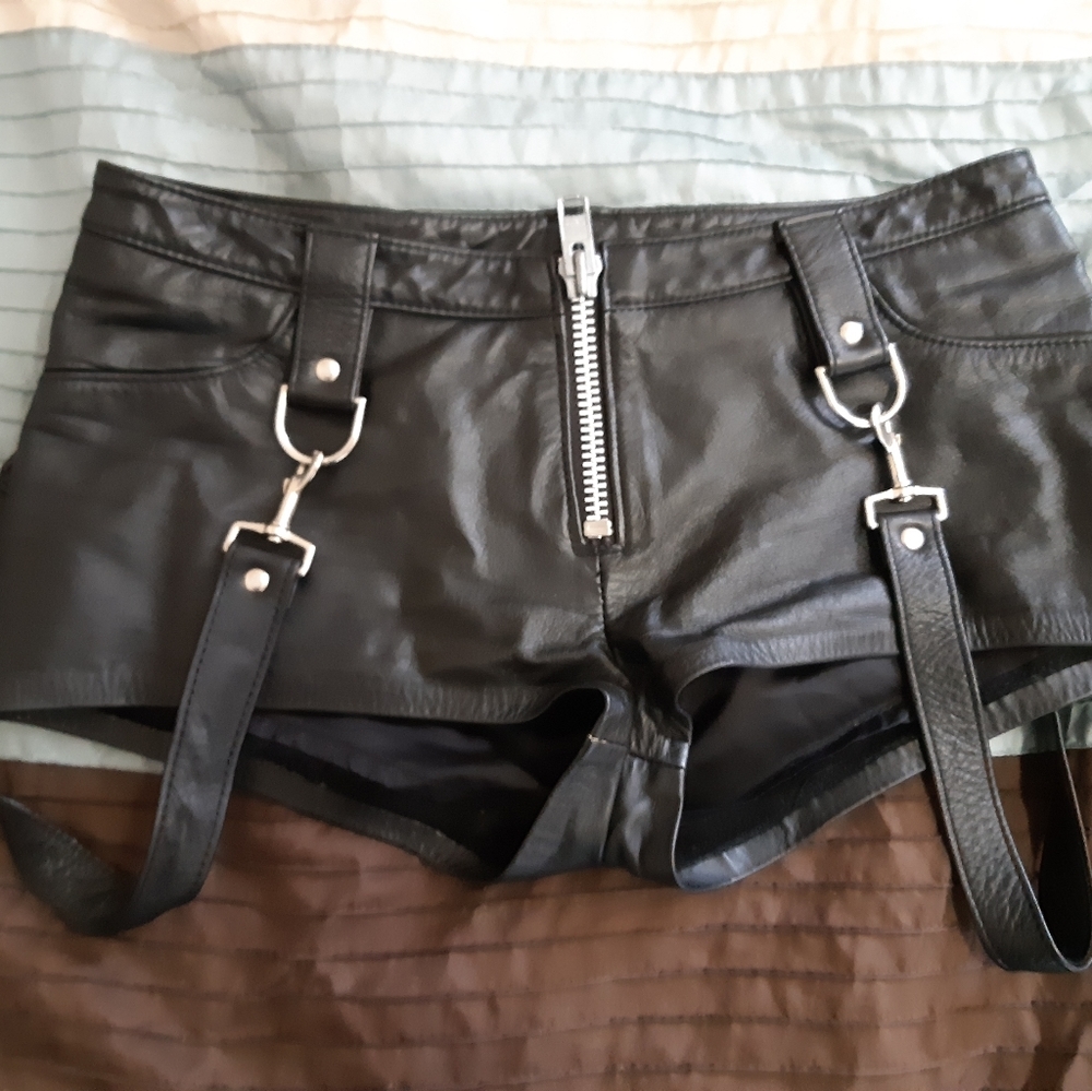 Northbound Leather hot pants